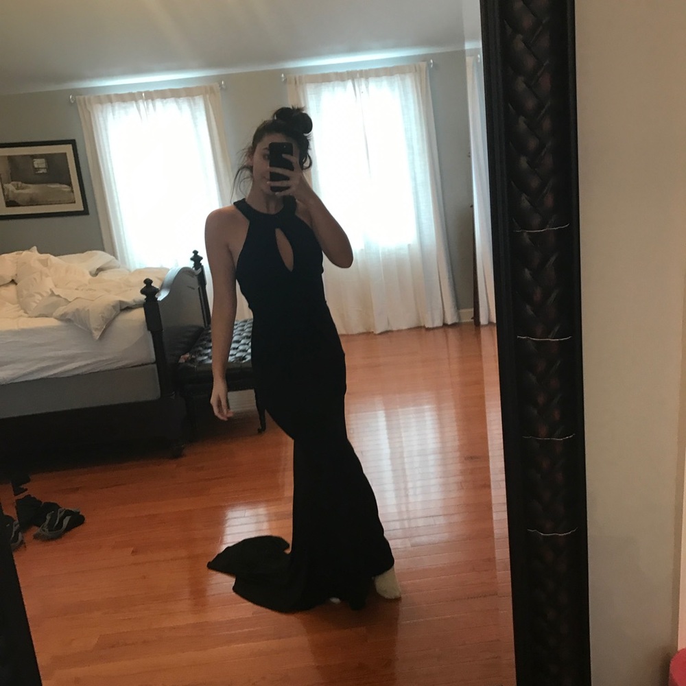 BLACK SHERRI HILL PROM DRESS